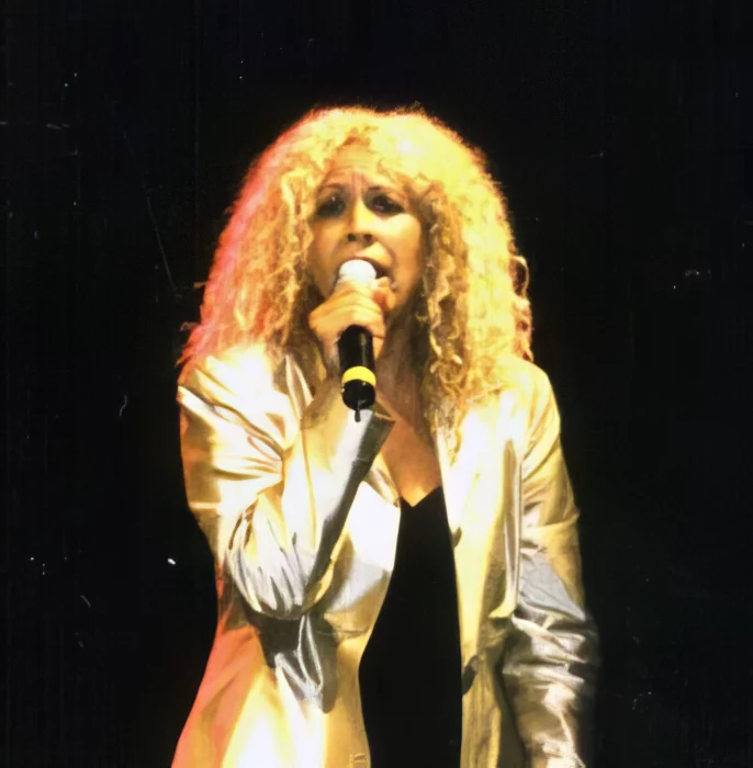 wendy-singing-upscaled wendy-singing-upscaled